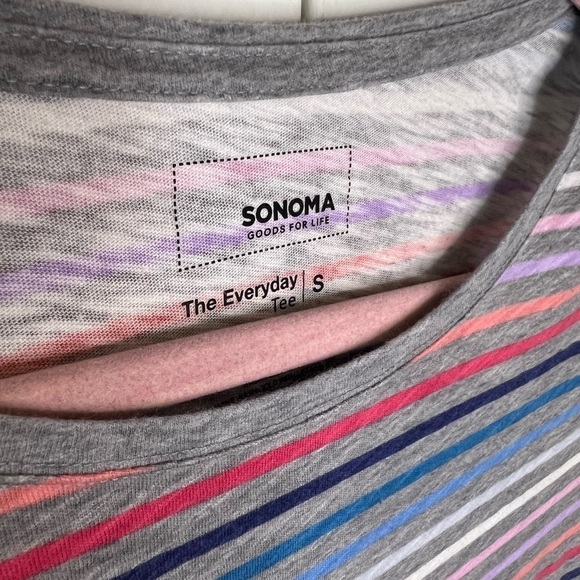 BAG155. Sonoma Everyday Multi Color Tee Small - Picture 2 of 4